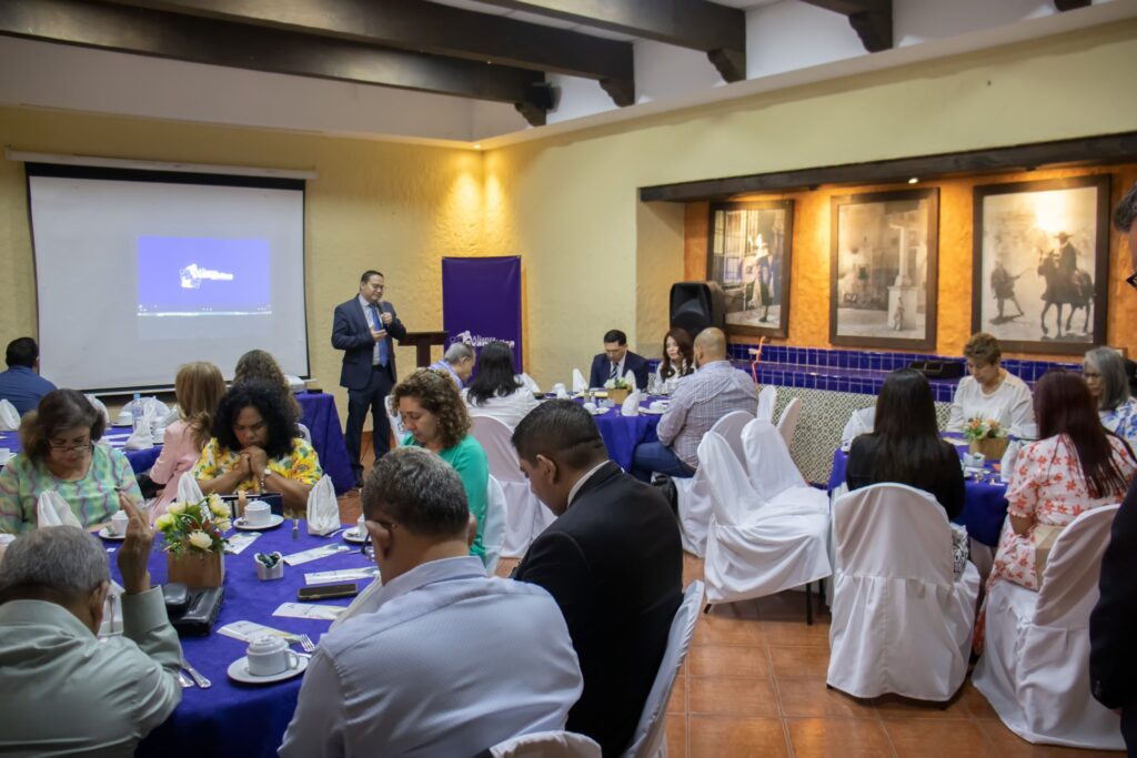 Alianza Evangélica El Salvador vuelve a los Desayuno-Conferencia, por  primera vez en las tres zonas del país - Misión Centroamericana